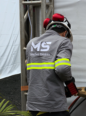Atendimento técnico da MS Soluções Elétricas